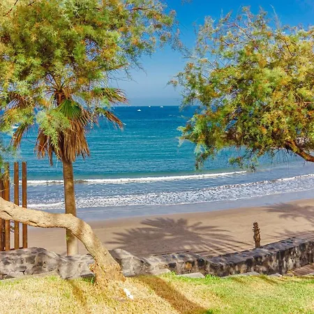 Fantasticstylish & Aircon, Near Lasamericas アパート *