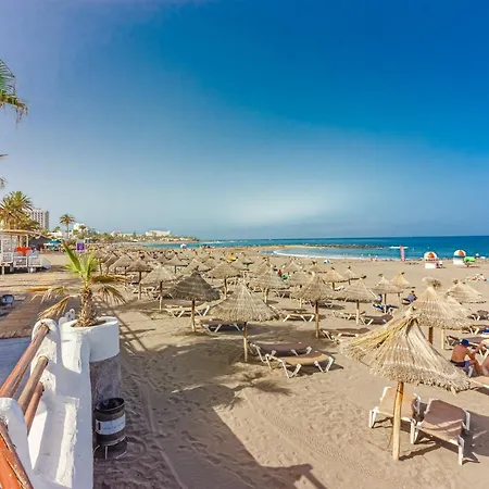 Fantasticstylish & Aircon, Near Lasamericas *