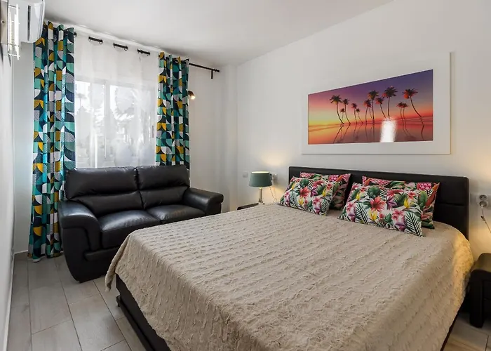 Apartmán Fantasticstylish & Aircon, Near Lasamericas *