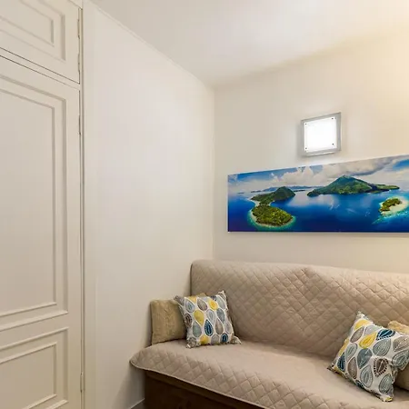 Fantasticstylish & Aircon, Near Lasamericas Lejlighed